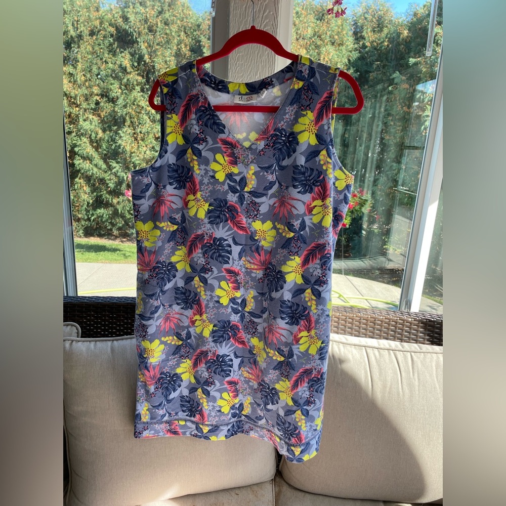 Denim and Company bathing suit cover up/sleeveless dress. Size L